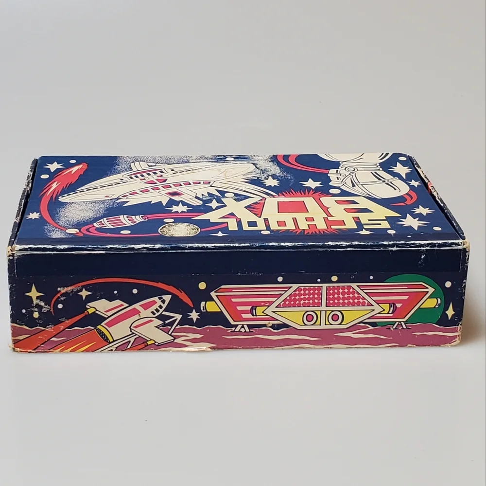 🪐👽 Vintage School Box Space-Theme Cardboard Pencil Box